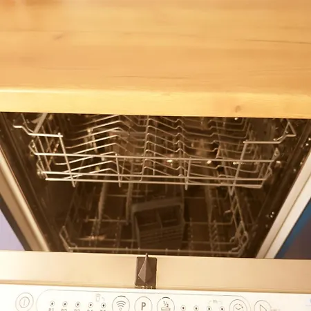 Appartamento Marina's Qsut *